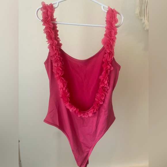 Solid backless cami bodysuit - hot pink - Picture 4 of 4